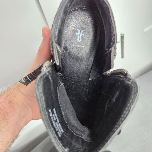 Frye Sacha Moto Shortie Black Italian Leather Bootie Ankle Boots Women's Size 8 - Picture 14 of 14